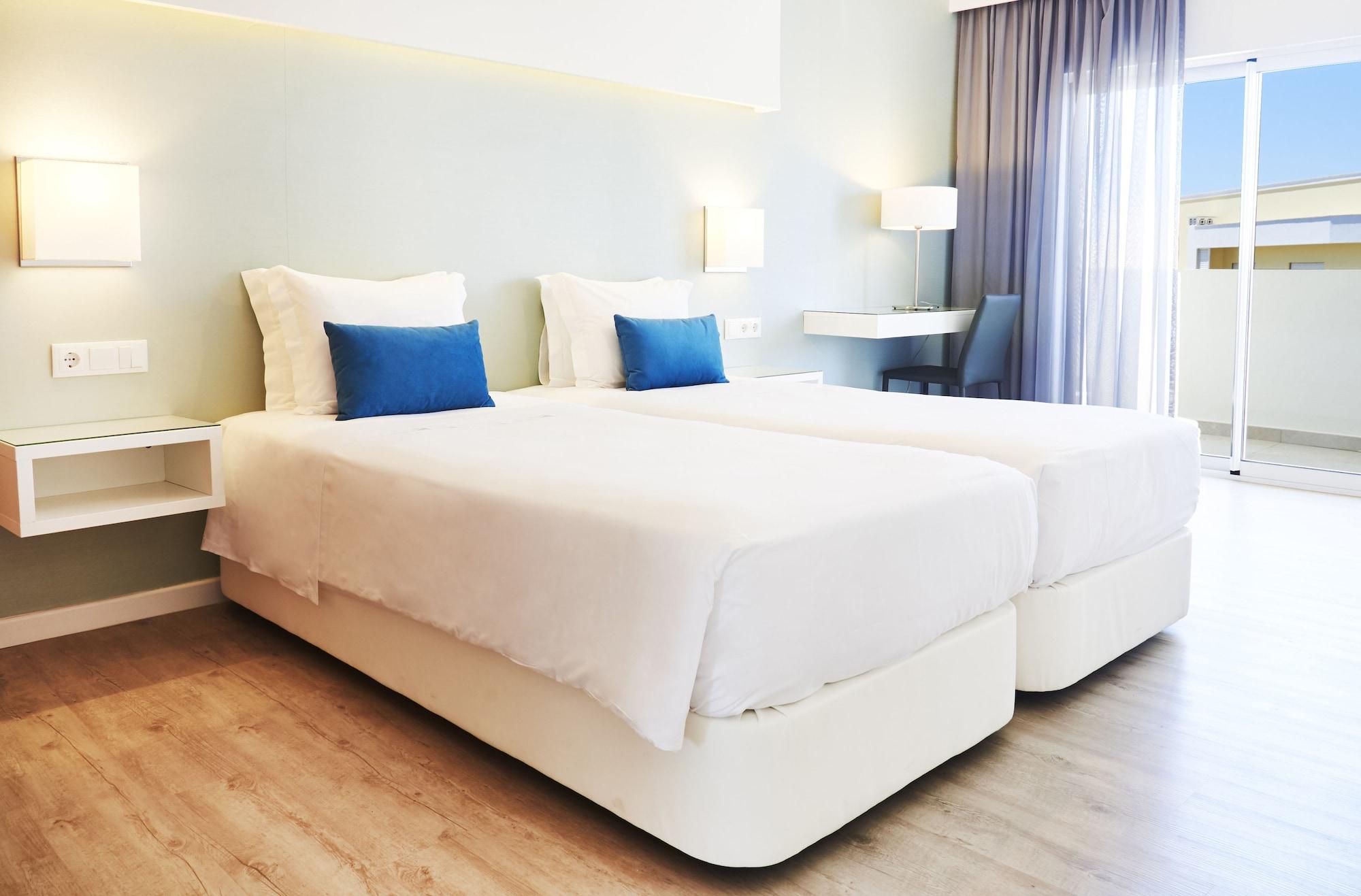 อัลวอร์มาร์ อปาร์ตาเมนโตส ตูริสติโกส Aparthotel ภายนอก รูปภาพ