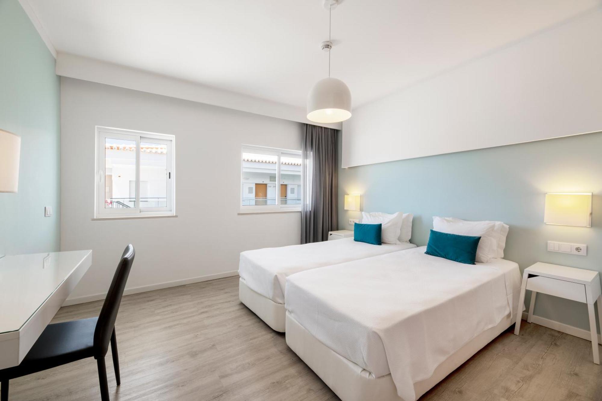 อัลวอร์มาร์ อปาร์ตาเมนโตส ตูริสติโกส Aparthotel ภายนอก รูปภาพ